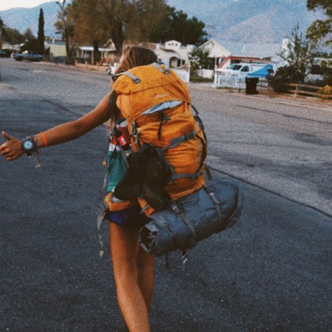 Just 31 Genuinely Helpful Tips For Anyone Who Travels Alone 1